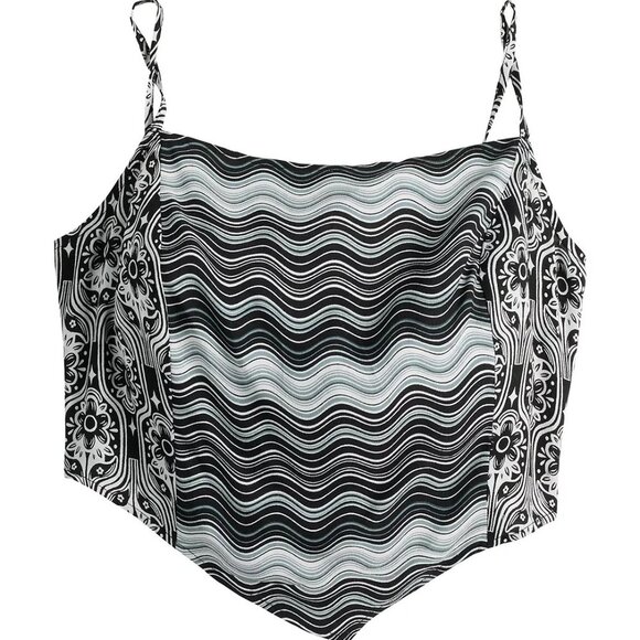 SO Juniors Black & White Bandana Tank Top With Back Tie NWT Size XL - Picture 3 of 7